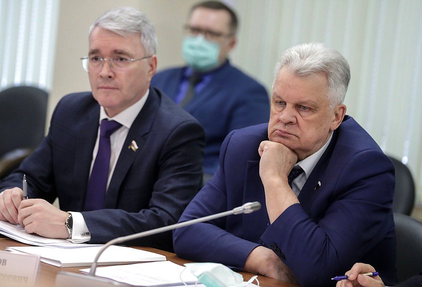 Член Комитета Государственной Думы по экономической политике Виктор Казаков
