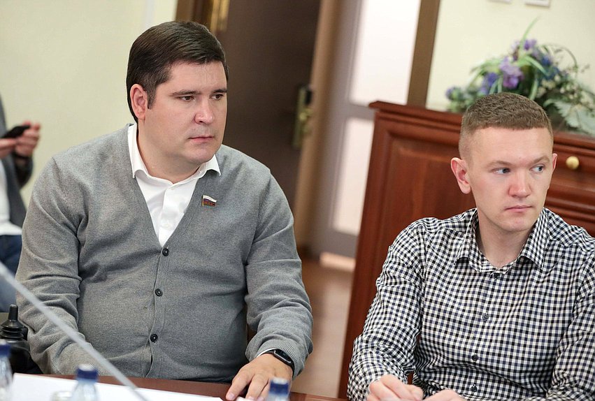 Заместитель Председателя Комитета по молодежной политике Михаил Киселев