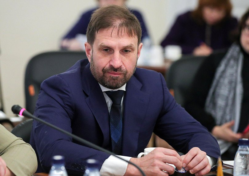 Член Комитета по культуре Дмитрий Кузнецов