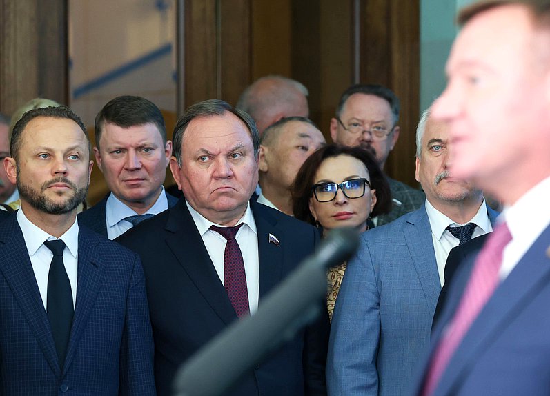 Открытие выставки "Покорители льдов: транспортные пути в российской Арктике"