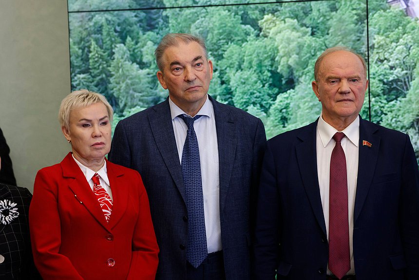 Открытие выставки «Брянская область: территория развития», организованной в год празднования 80-летия образования Брянской области в канун Дня партизан и подпольщиков