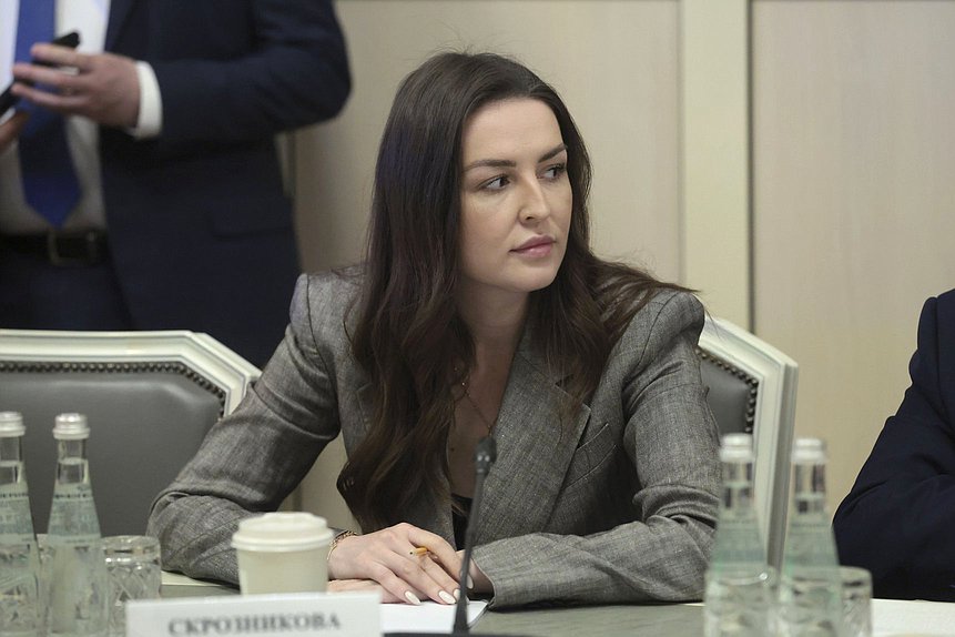 Член Комитета по просвещению Анна Скрозникова