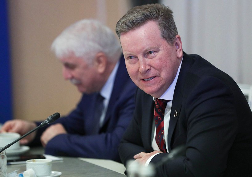 Первый заместитель Председателя Комитета по аграрным вопросам Олег Нилов