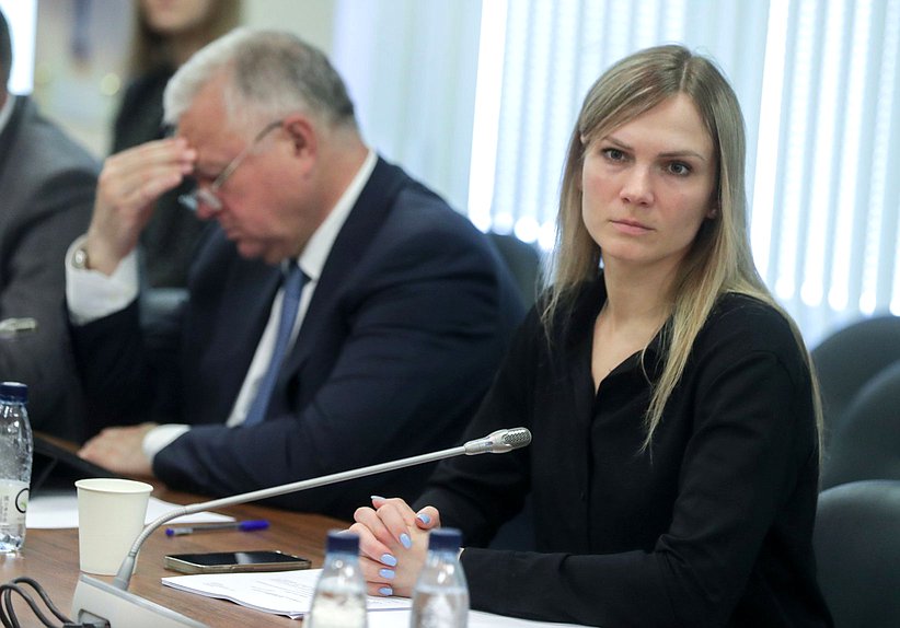 Член Комитета по охране здоровья Юлия Дрожжина