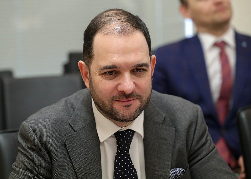 Первый заместитель Председателя Комитета по науке и высшему образованию Александр Мажуга