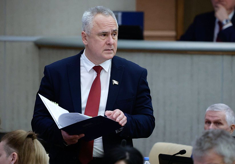 Член Комитета по бюджету и налогам Евгений Бессонов