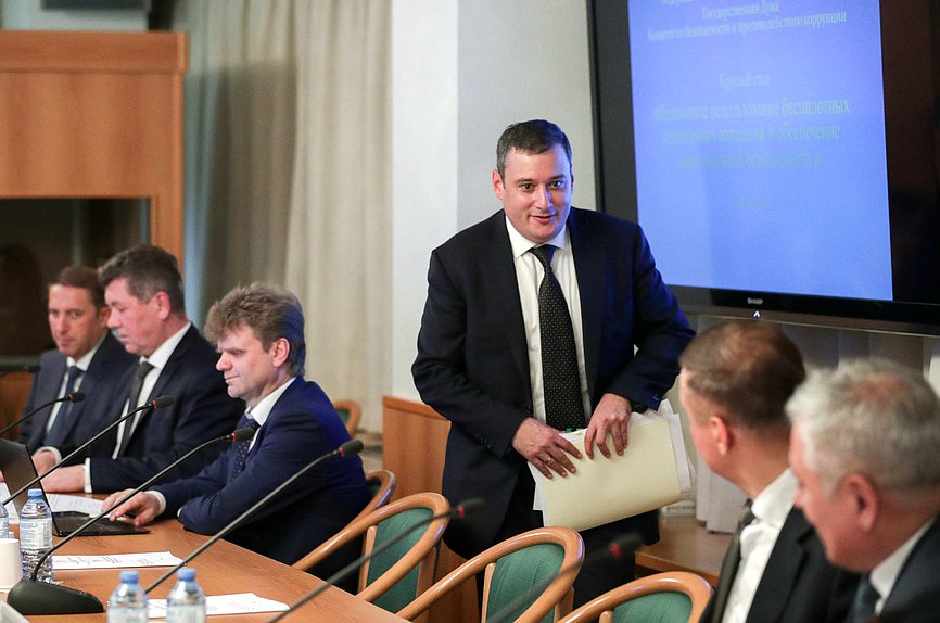 Заместитель Председателя Комитета по безопасности и противодействию коррупции Александр Хинштейн
