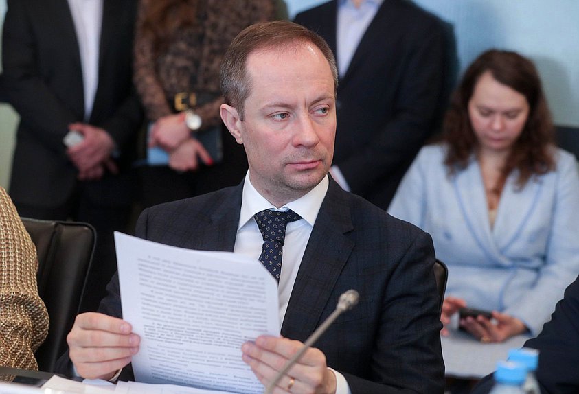 Член Комитета по физической культуре и спорту Роман Терюшков