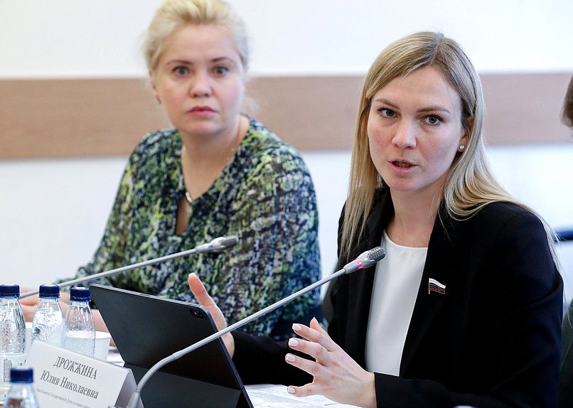 Член Комитета по охране здоровья Юлия Дрожжина