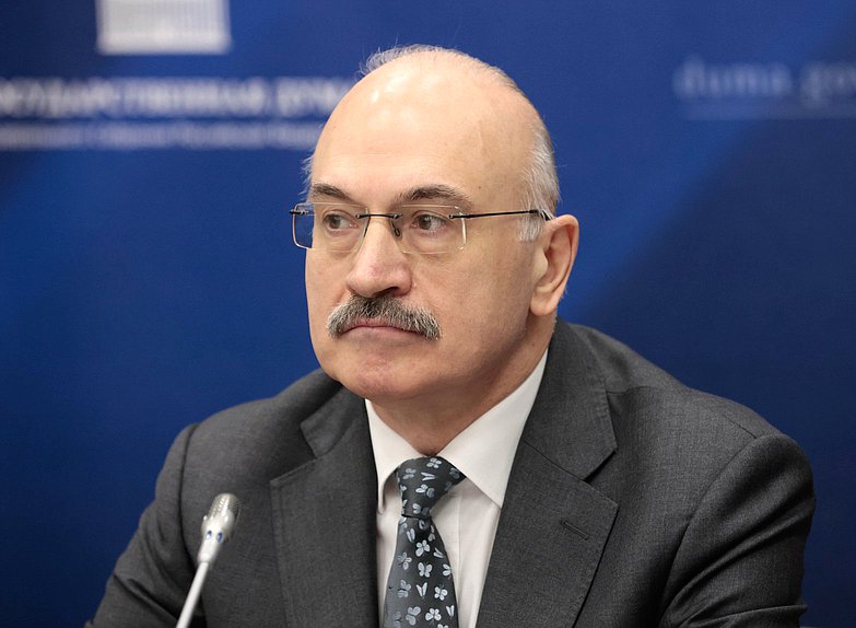 Председатель Комитета по науке и высшему образованию Сергей Кабышев