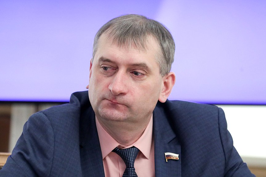 Member of the Committee on Energy Grigory Shilkin