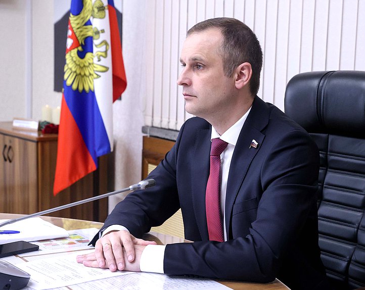 Председатель Комитета по охране здоровья Сергей Леонов