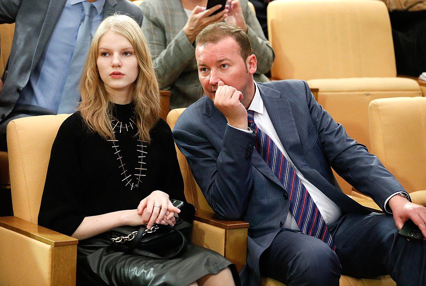 Зять Геннадия Селезнева Андрей Андреев с дочерью