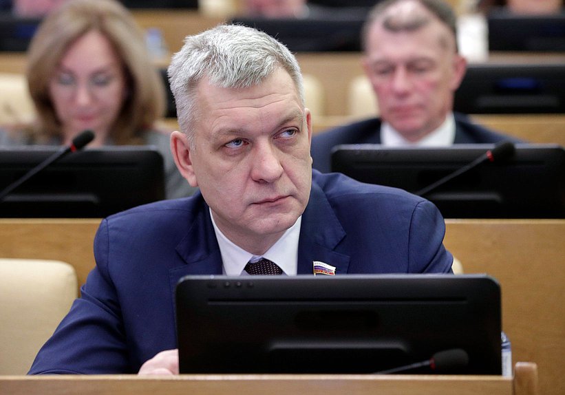 Член Комитета по промышленности и торговле Владимир Иванов