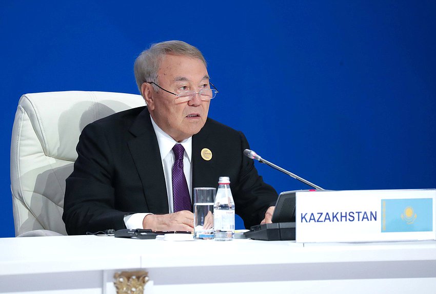 Первый Президент Республики Казахстан Нурсултан Назарбаев