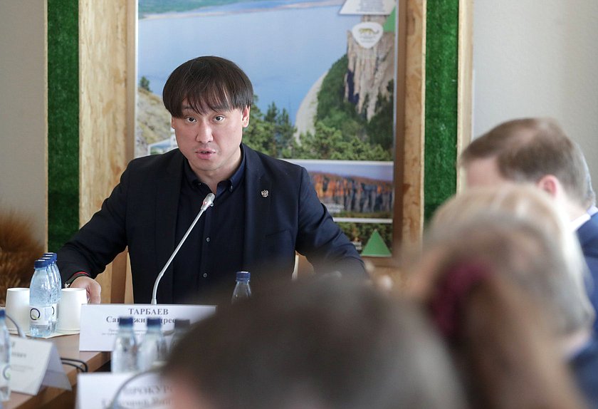 Председатель Комитета по туризму и развитию туристической инфраструктуры Сангаджи Тарбаев