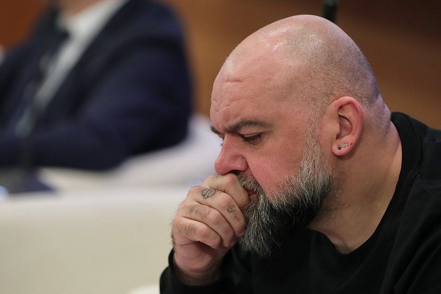 Главный врач ГБУЗ «Городская клиническая больница №40» Денис Проценко