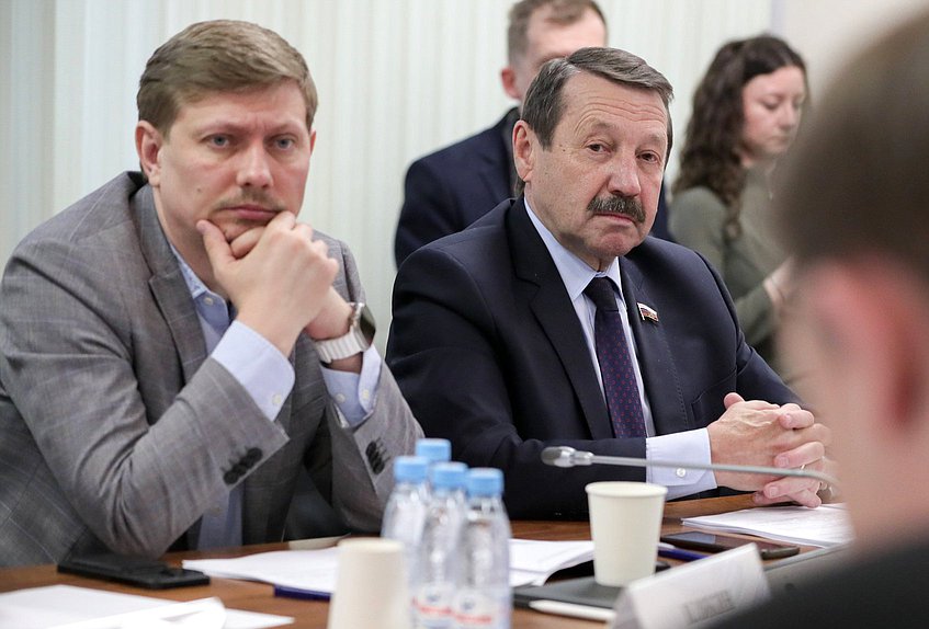 Заседание Комитета по промышленности и торговле