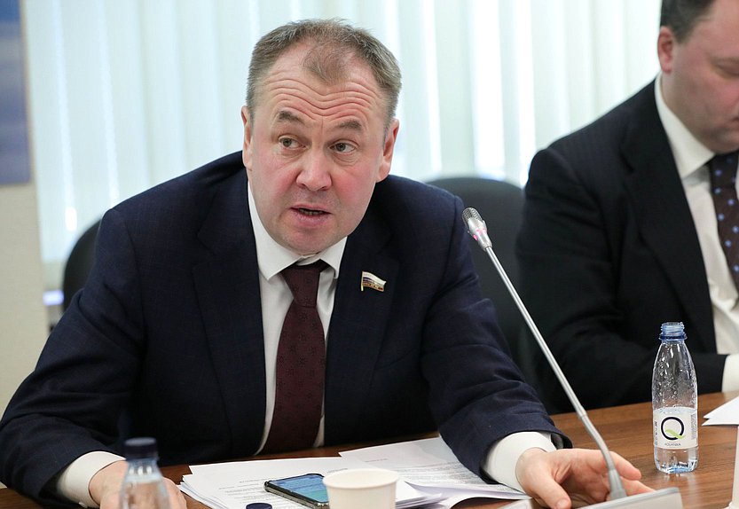 Заместитель Председателя Комитета по экономической политике Станислав Наумов