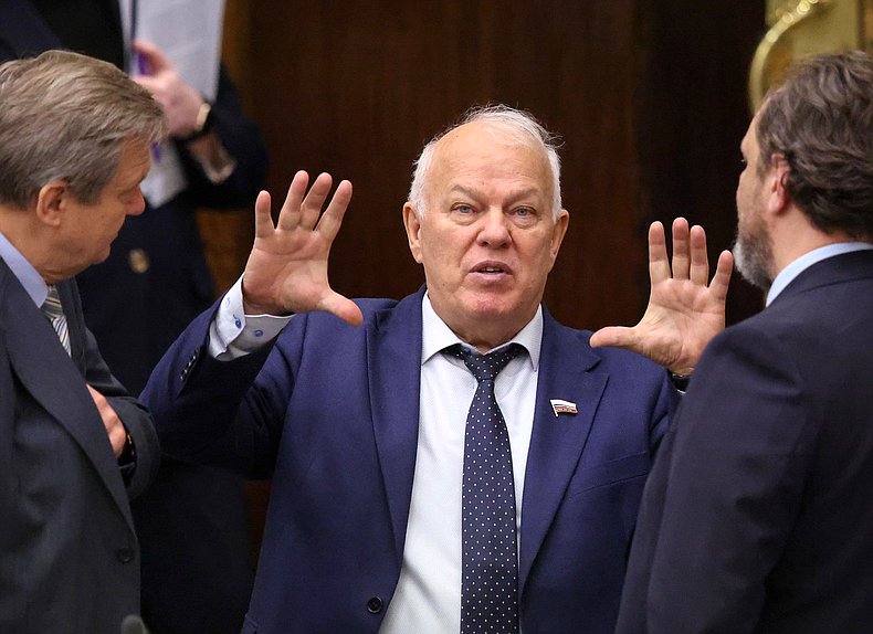 Заместитель Председателя Комитета по экологии, природным ресурсам и охране окружающей среды Анатолий Грешневиков