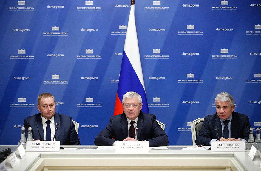 Заседание Комиссии по расследованию фактов вмешательства иностранных ...