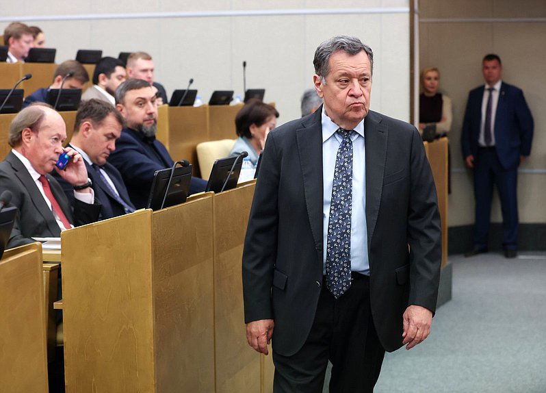 Председатель Комитета по бюджету и налогам Андрей Макаров