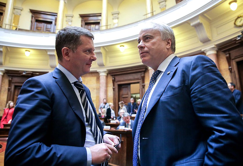 Chairman of the Committee on Economic Policy, Industry, Innovation and Entrepreneurship Sergei Zhigarev and Chairman of the Committee on Energy Pavel Zavalnyi
