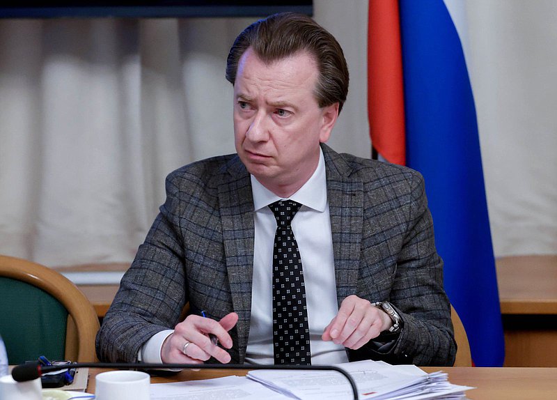 Первый заместитель Председателя Комитета по экологии, природным ресурсам и охране окружающей среды Владимир Бурматов
