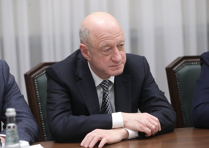 Alexander Babakov, vicejefe  de la Duma Estatal