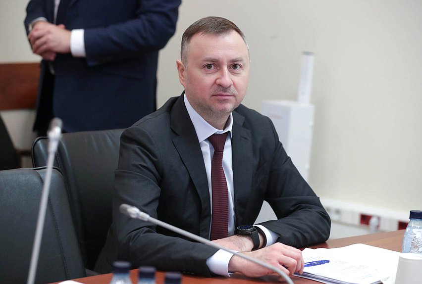 Первый заместитель Председателя Комитета по энергетике Николай Петрунин