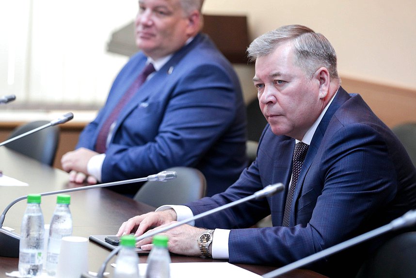 Член Комитета по природным ресурсам, собственности и земельным отношениям Николай Малов