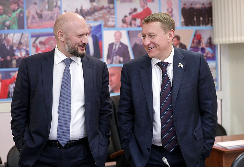 Члены Комитета по финансовому рынку Дмитрий Скриванов и Алексей Лященко