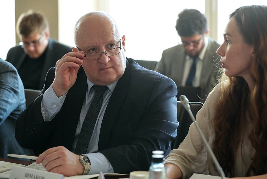 Заседание экспертного совета по развитию промышленной инфраструктуры (индустриальные парки, технопарки, экотехнопарки и кластеры) при Комитете по промышленности и торговле