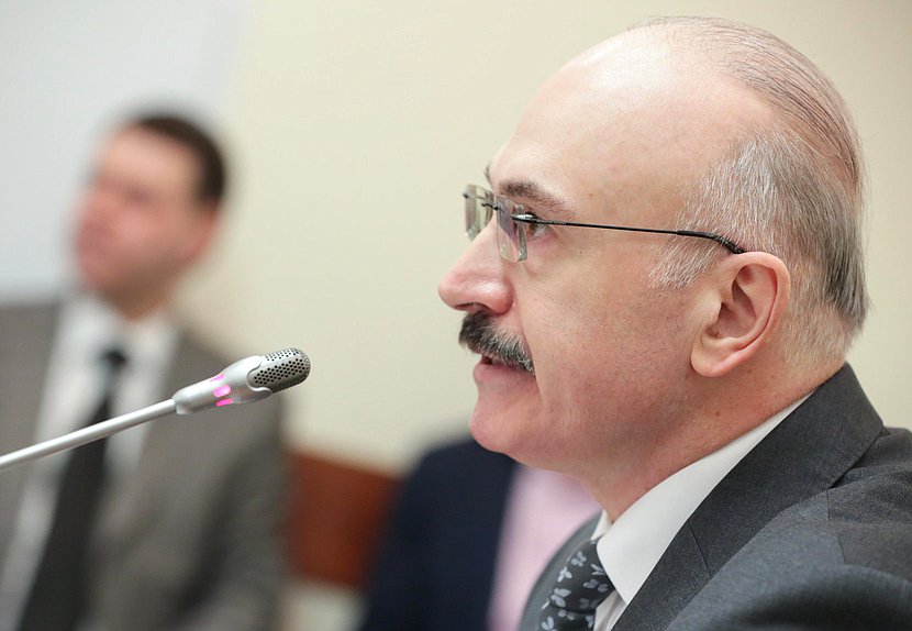 Председатель Комитета по науке и высшему образованию Сергей Кабышев