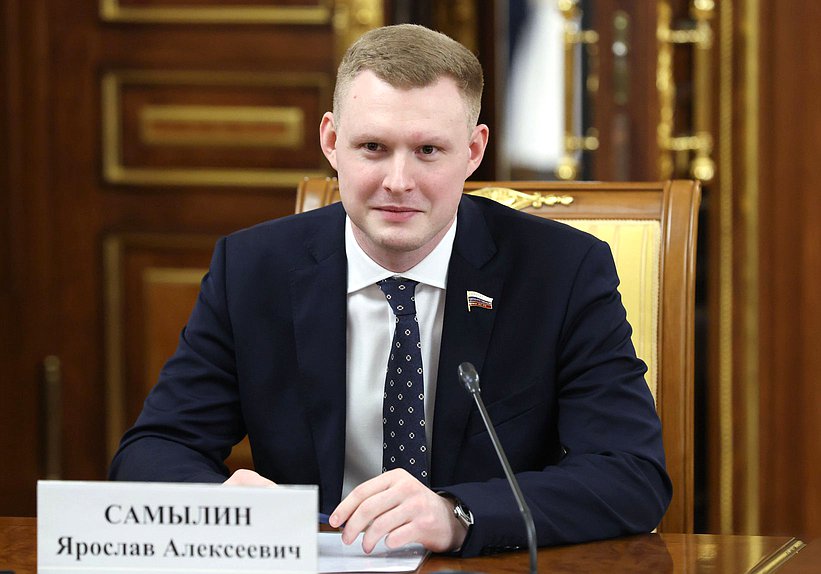 Член Комитета по промышленности и торговле Ярослав Самылин