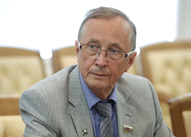 Первый заместитель Председателя Комитета по развитию гражданского общества, вопросам общественных и религиозных объединений Николай Бурляев