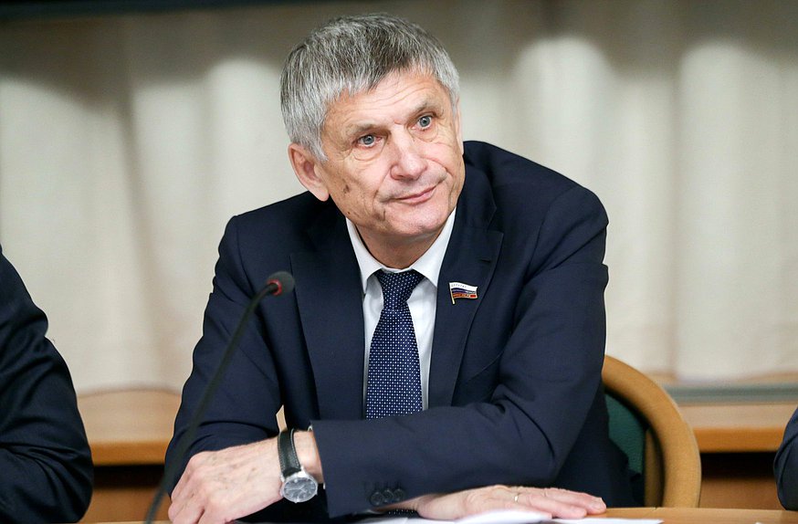 Заместитель Председателя Комитета по аграрным вопросам Алексей Лавриненко