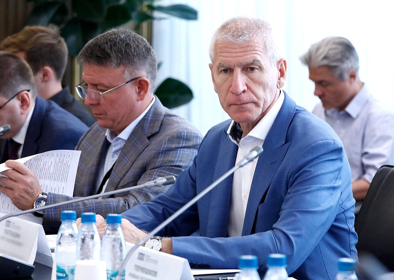 Председатель Комитета по физической культуре и спорту Олег Матыцин