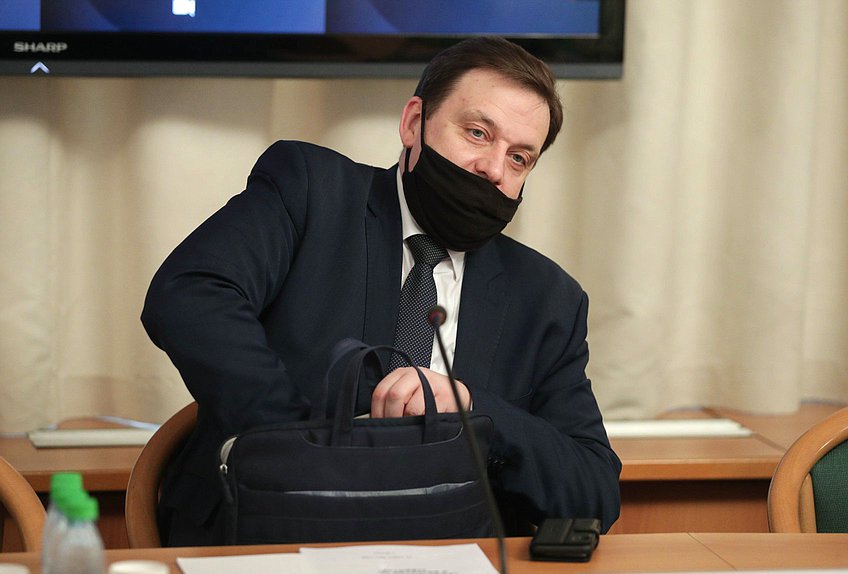 Директор Департамента подготовки и профессионального развития педагогических кадров Андрей Милёхин