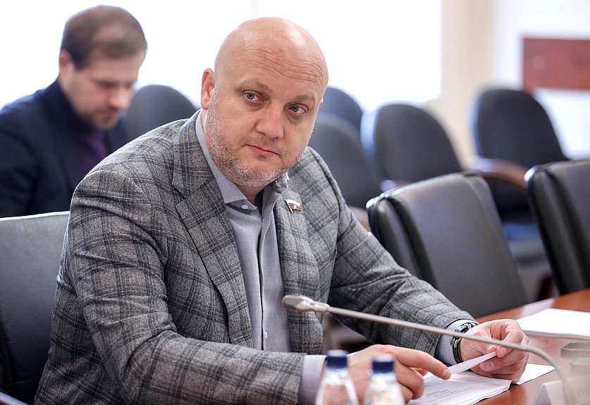 Член Комитета по энергетике Муслим Татриев