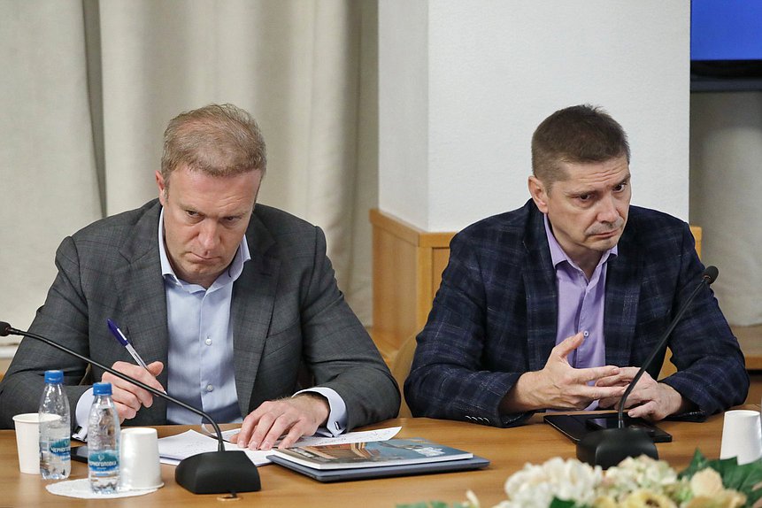 Круглый стол Комитета по развитию гражданского общества, вопросам общественных и религиозных объединений на тему «Общество, государство и актуальные вопросы сохранения культурного наследия России»