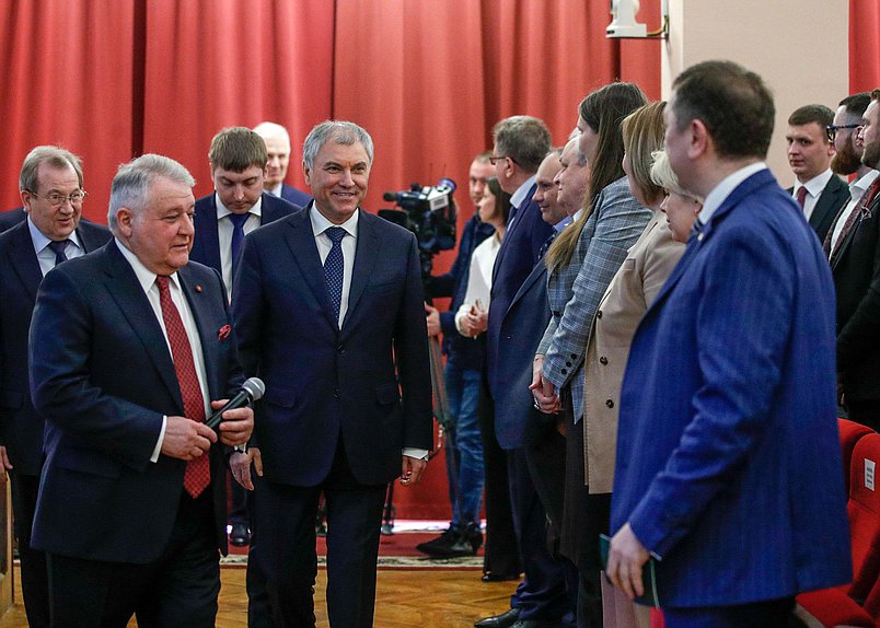 Председатель Государственной Думы Вячеслав Володин и Президент Курчатовского института Михаил Ковальчук