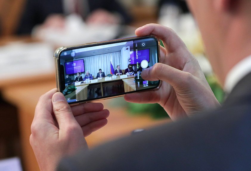 Совместное заседание Комитетов по финансовому рынку, по бюджету и налогам и по экономической политике, посвященное рассмотрению основных направлений единой государственной денежно-кредитной политики на 2023 г. и период 2024–2025 гг