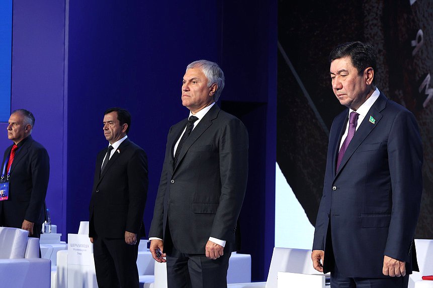 Jefe de la Duma Estatal Vyacheslav Volodin. Sesión plenaria del Foro Internacional “Gran legado – futuro común”