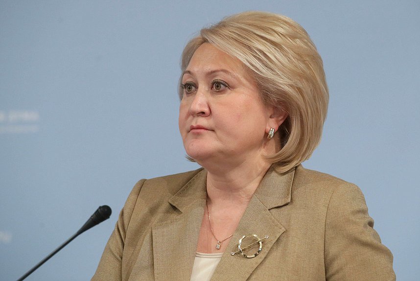 Председатель Комитета Совета Федерации по науке, образованию и культуре Лилия Гумерова
