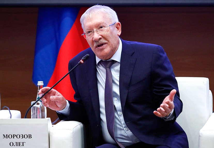 Председатель Комитета по контролю Олег Морозов