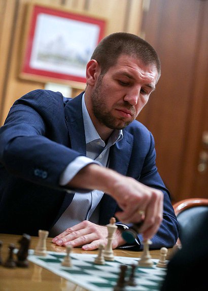 Член Комитета по физической культуре, спорту, туризму и делам молодежи Дмитрий Пирог