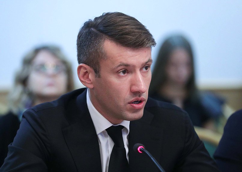 Генеральный директор АО «ДОМ.РФ» Александр Плутник