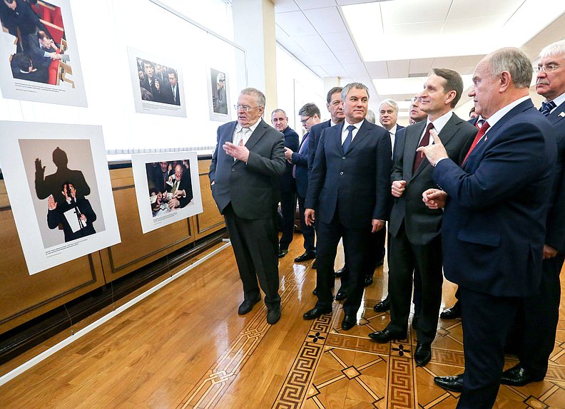Председатель Государственной Думы Вячеслав Володин, директор Службы внешней разведки Сергей Нарышкин, руководитель фракции ЛДПР Владимир Жириновский и руководитель фракции КПРФ Геннадий Зюганов