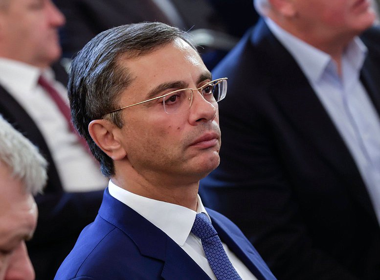 Председатель Комитета по промышленности и торговле Владимир Гутенев